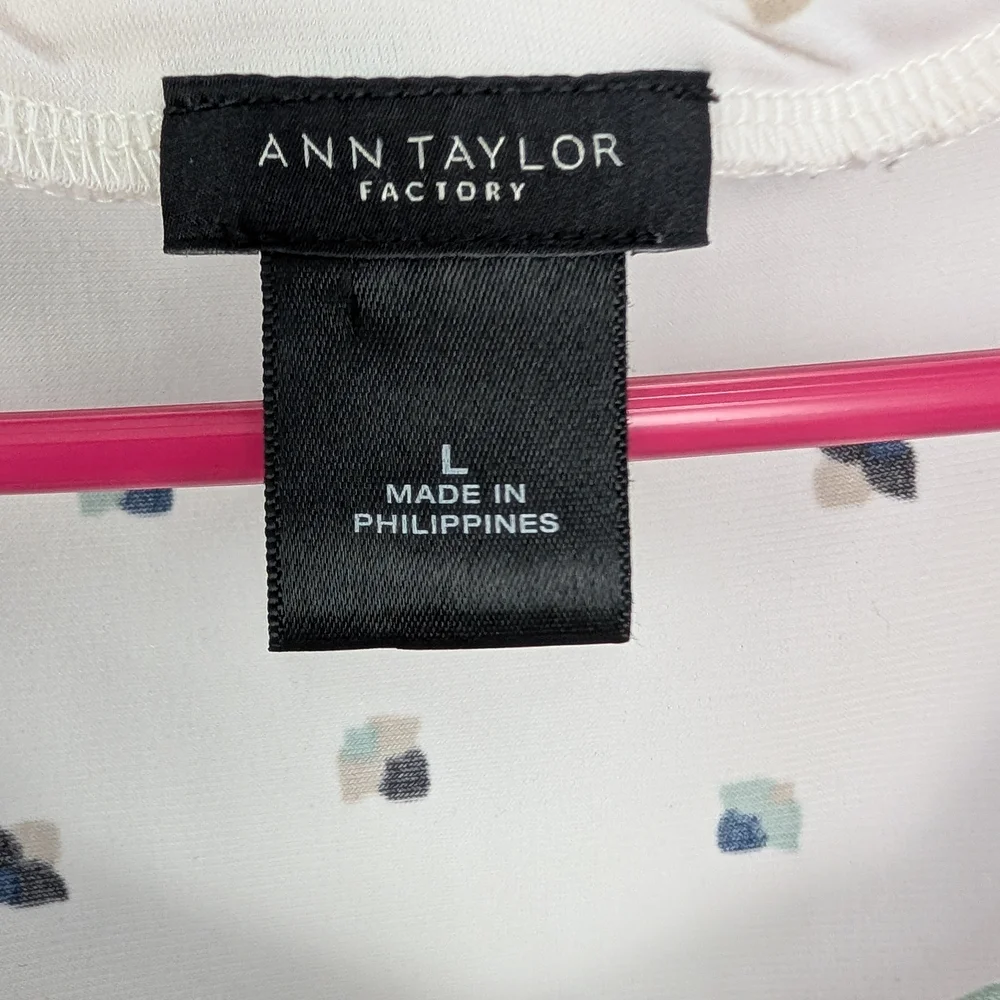 White Polka Dot Sleeveless Top - Picture 4 of 7